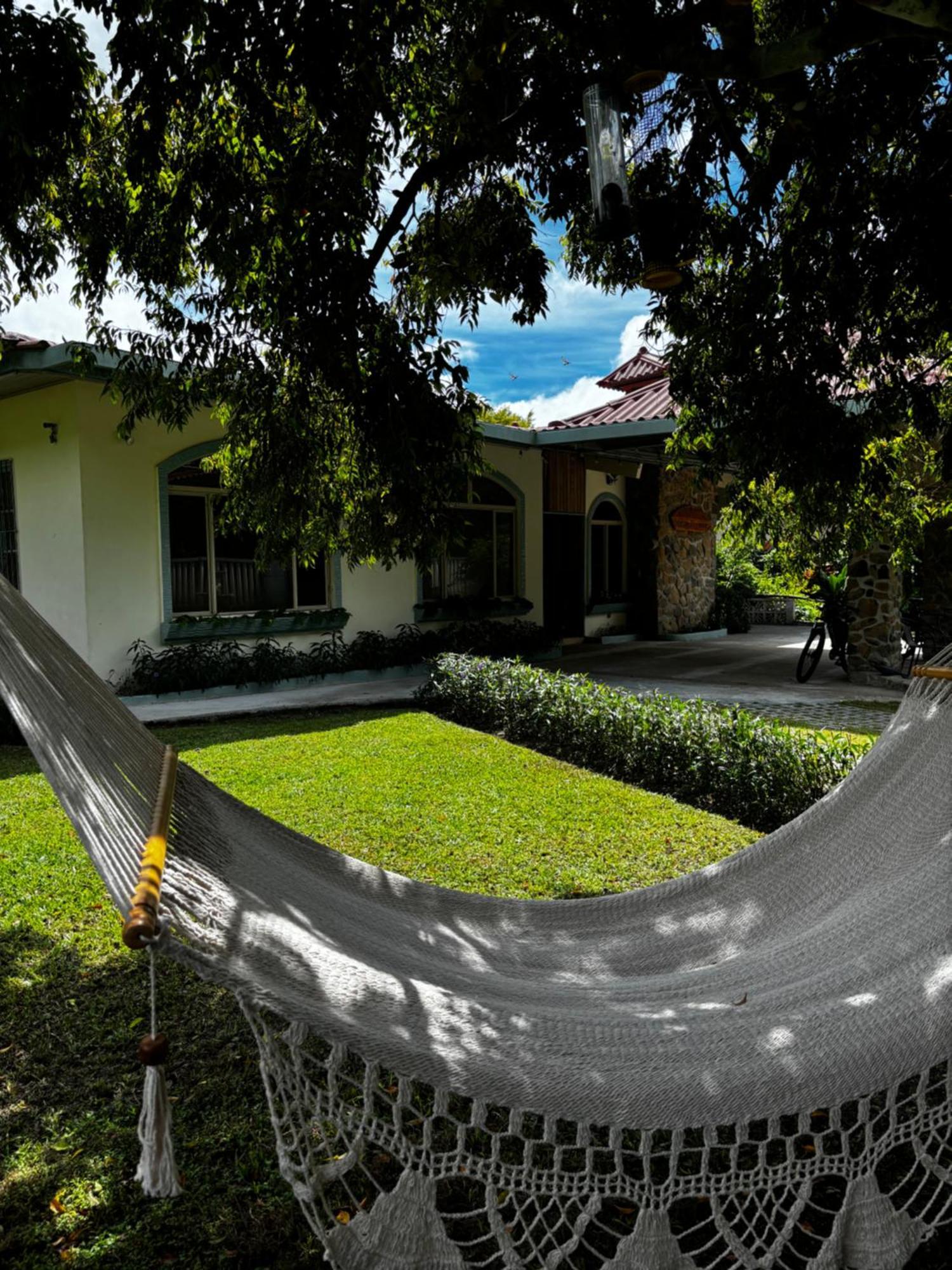 La Maison D' Ivonne Antón Exterior foto